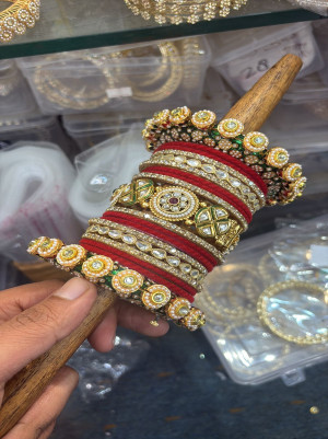 Rajmahal Velvet Kangan Set