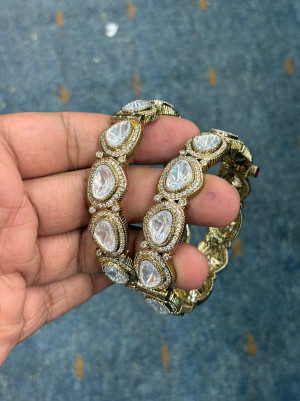 Premium Uncut Mosonaite Bangle (Openable)