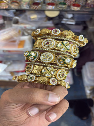 Rajsi Kundan Pearl Kada