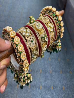 Rajwada Maharani Velvet Kundan Chooda