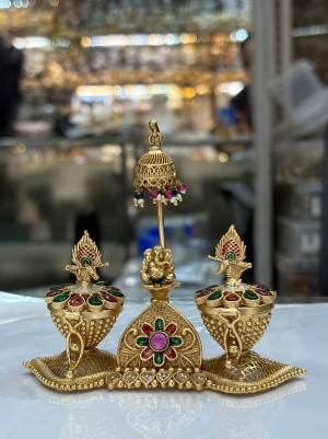 Royal Peacock & Ganesha Diya Set