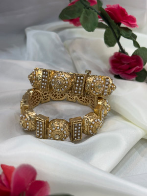 Heritage Gold Swarosvki Bangles