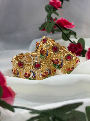 Heriatge Polki Multi Peacock Kada