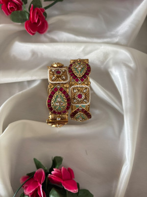 Heritage Ruby Kundan Kada (2 Pc)