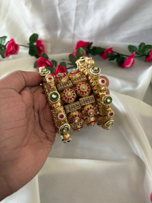 Heritage Elephant Ruby Stack (Single Hand)
