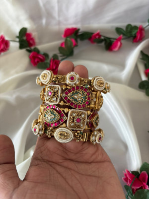 Heritage Minimal Gold Stack (Single Hand)